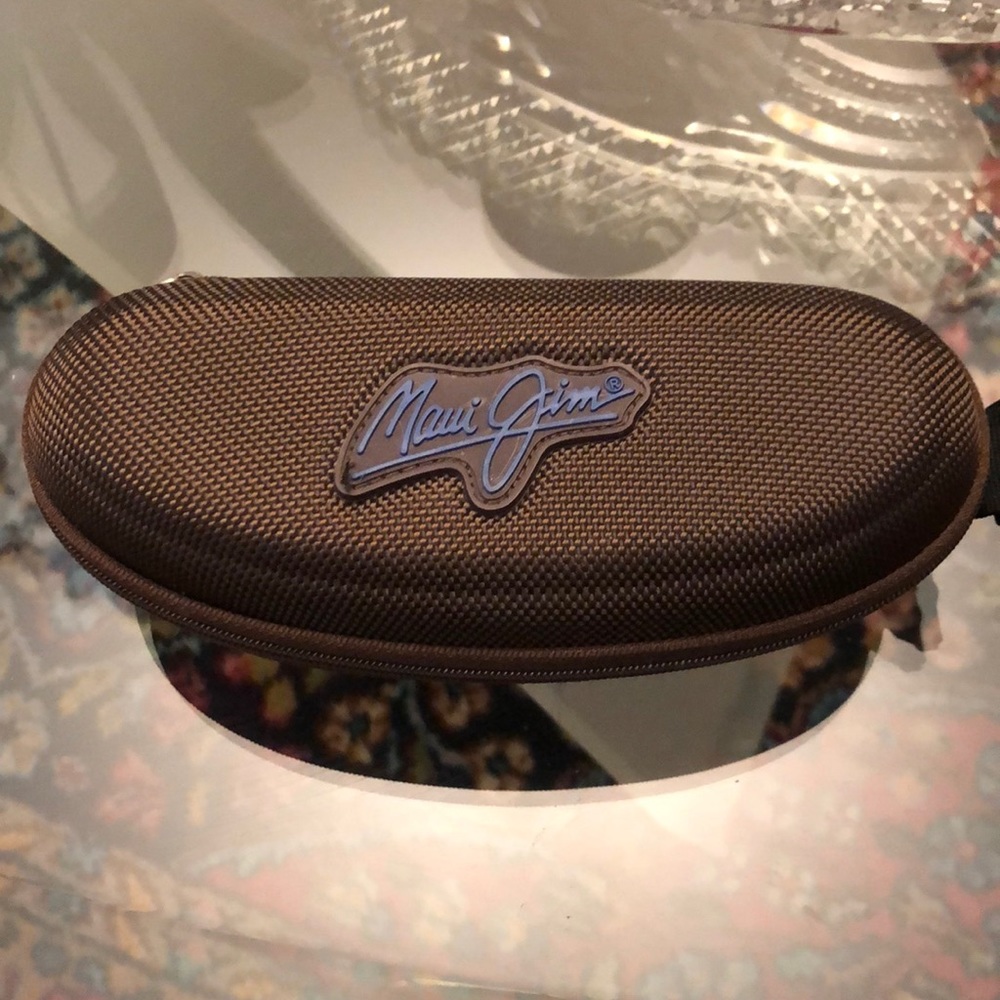 Maui Jim Sandy Beach sport sunglasses